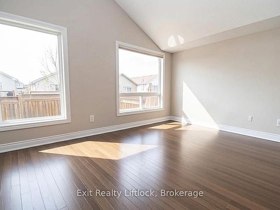 5th image of 2679 Foxmeadow Rd