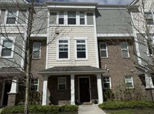 344 Heatherdale Ln #60, Ferndale, MI 48220