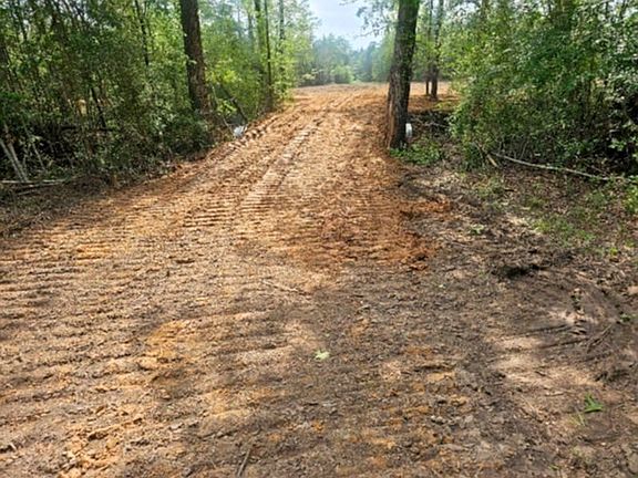 2nd image of 550 Robert Jones Rd