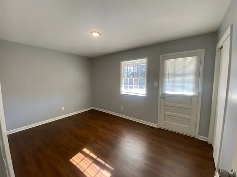 4206 S Dowfield Dr — Photo 9