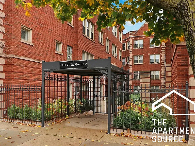 5115 W Montrose Ave #3A — Photo 13