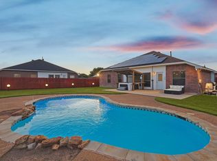 500 Parkerville Rd, Desoto, TX 75115