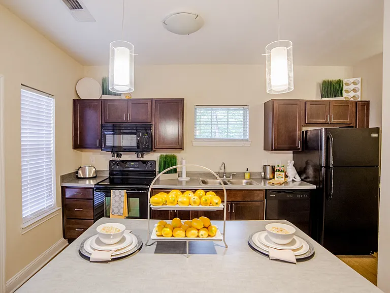 Monon Place II (Modern), Managed by Buckingham Monon Living — Photo 18