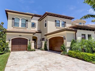 8646 Lewis River Rd, Delray Beach, FL 33446