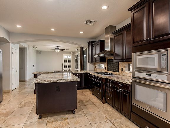 2551 S Eileen Dr -  MLS-24