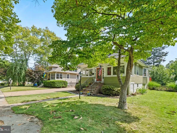 313 Fairview Ave, Moorestown, NJ 08057