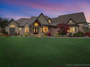 9602 N Memorial Dr, Owasso, OK 74055