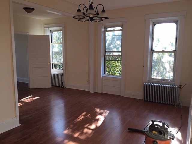 2nd image of 6640 Myrtle Ave APT 3R