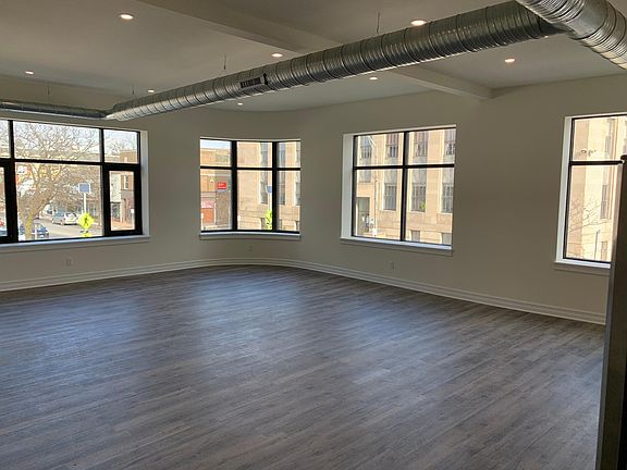 2nd image of 2912 Delaware Ave #2