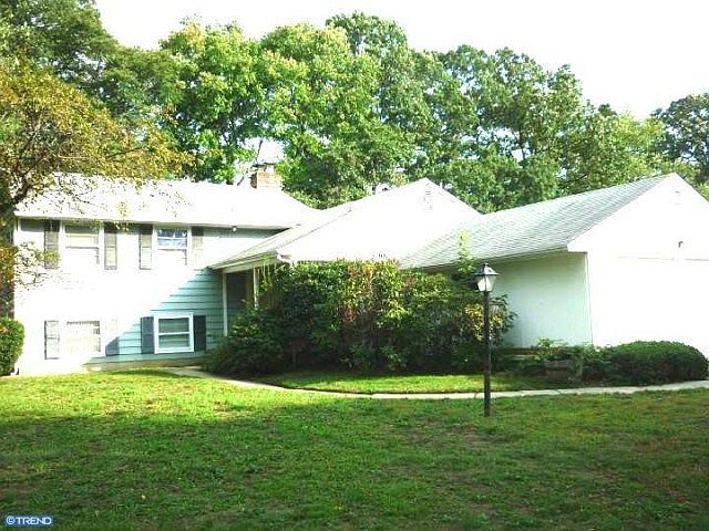 1st image of 111 Granville Dr