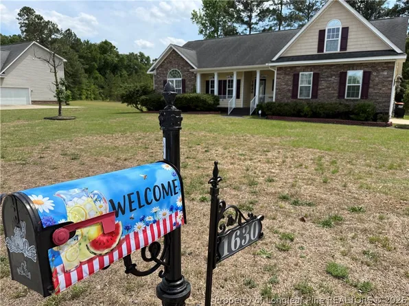 1630 Pristine Ln, Hope Mills, NC 28348