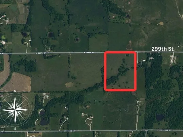 299 Saint, Paola, KS 66071