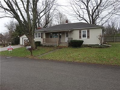1st image of 115 York Ave