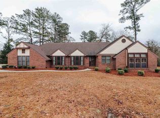 102 Timberlea Ct, Warner Robins, GA 31088