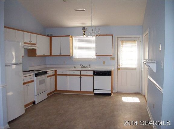 2nd image of 2014 Summerhaven Drive #B