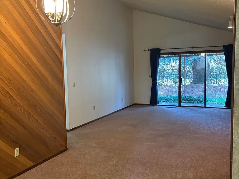 7606 NW 3rd Ave — Photo 5