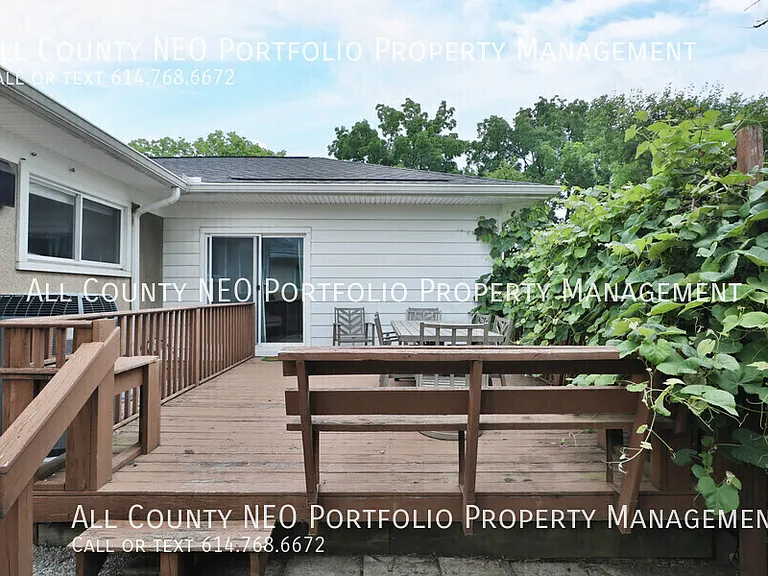 148 S Kellner Rd — Photo 36