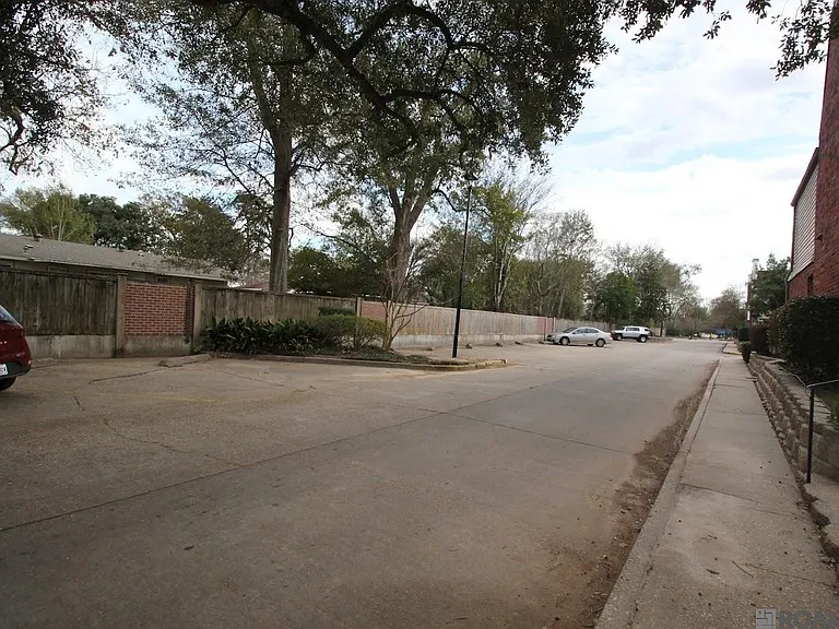 10111 Jefferson Hwy — Photo 23