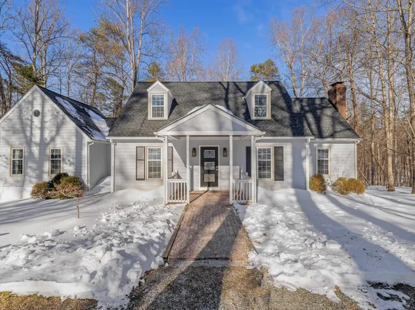 1284 Tilman Rd, Charlottesville, VA 22901