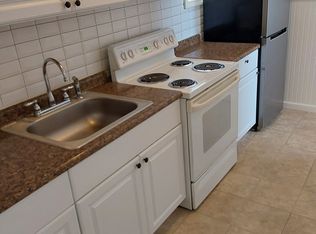 237 N Wood River Ave, Wood River, IL 62095