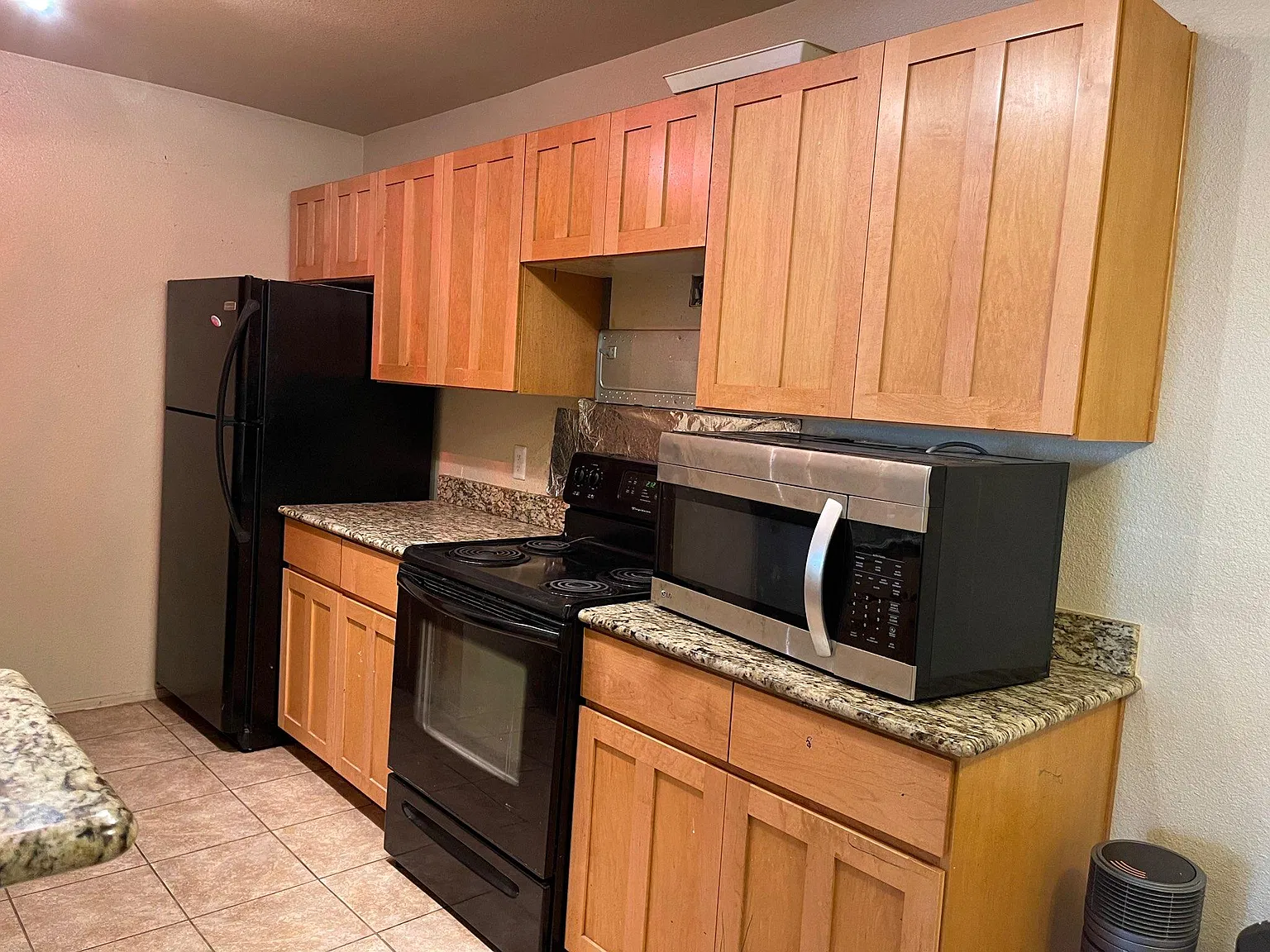 1385 W University Ave — Photo 2
