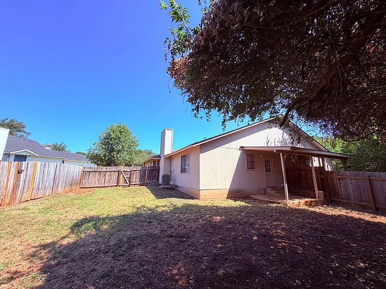 2303 Whitlow Cv — Photo 31