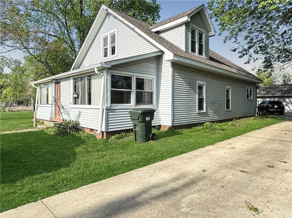 312 Ashmore Rd, Oakland, IL 61943
