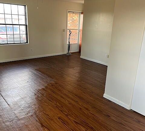 3rd image of 1708B Cliff Ridge Ct