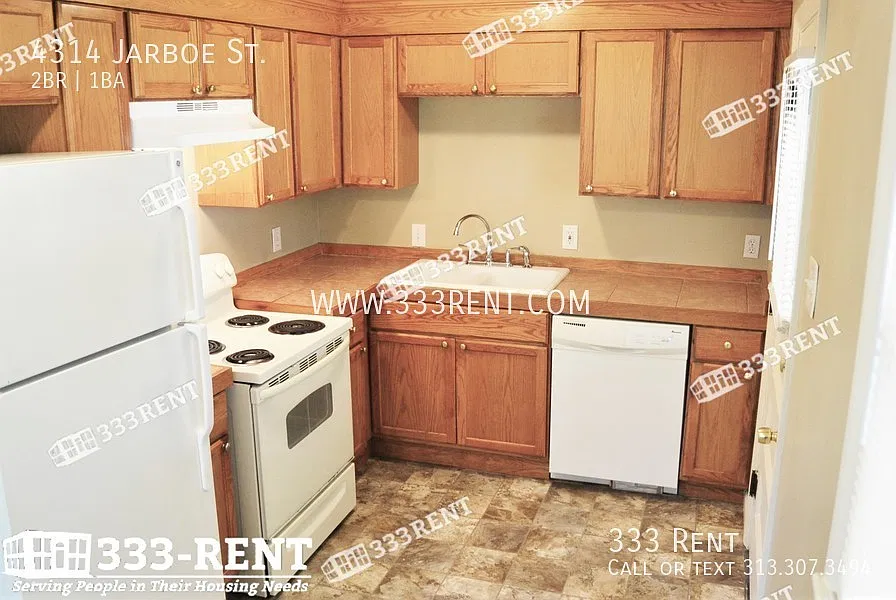 You've found your house near the action in Westport! — Photo 4