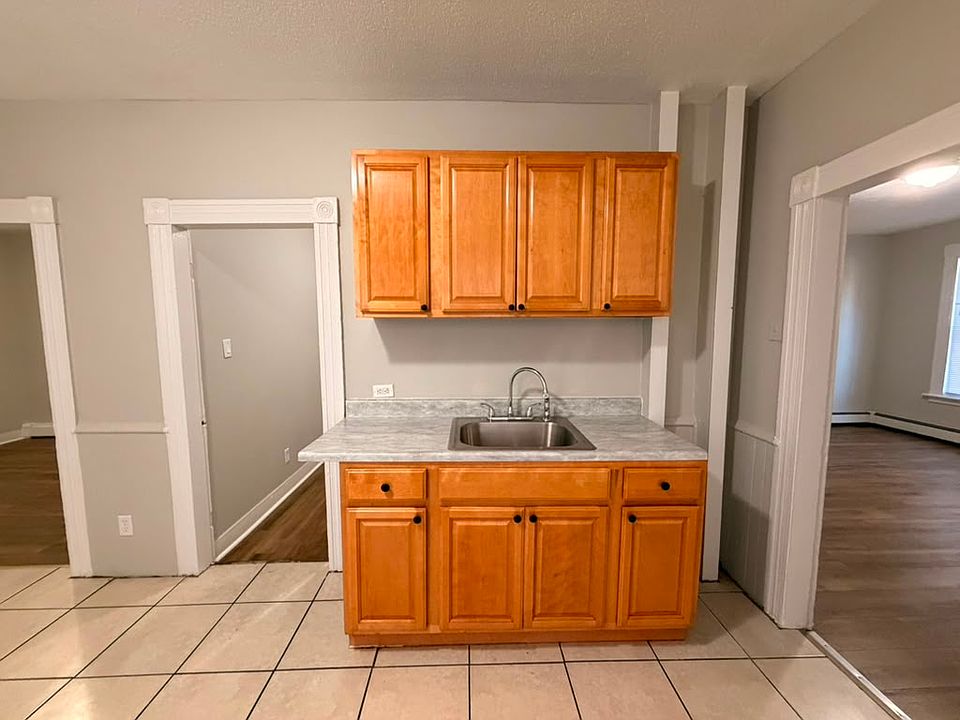 1st image of 38 Daggett St #1A