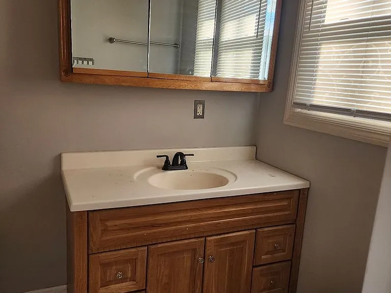 169 Daniels Ave — Photo 18