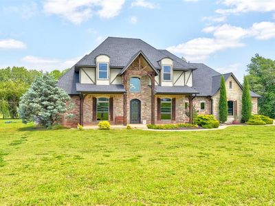 9852 W Charter Oak Rd, Edmond, OK, 73025