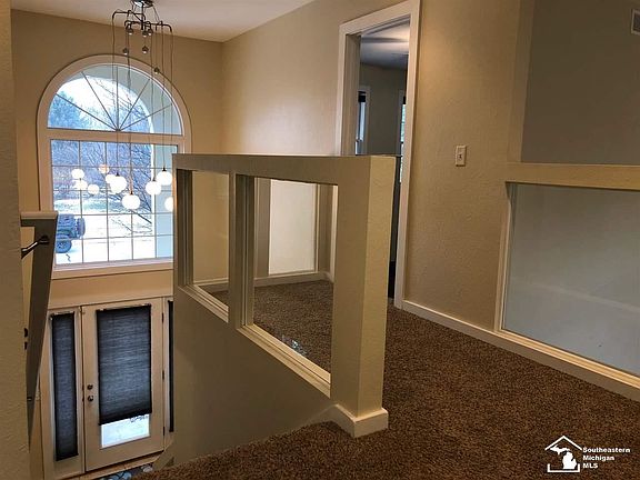 5th image of 7622 Windsor Ln