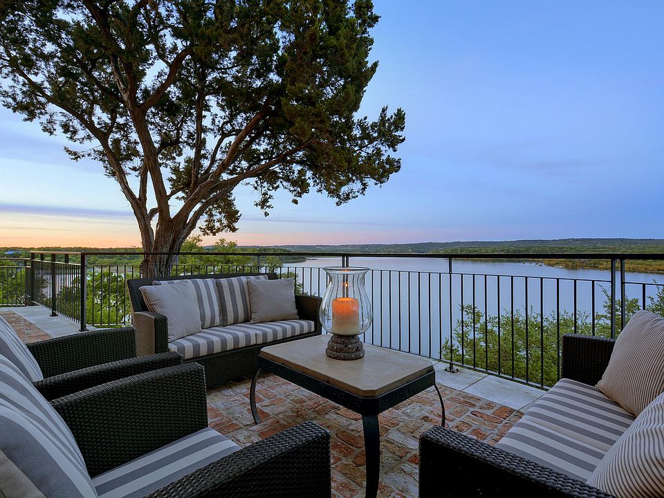 1st image of 2913 Marina Shores Dr