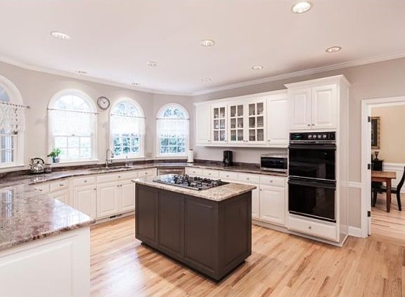 3rd image of 3270 Kingshouse Cmns