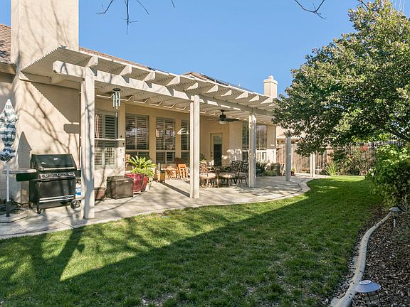 2nd image of 125 Courante Ct