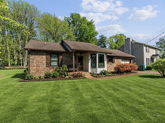 3rd image of 3048 Reelfoot Dr