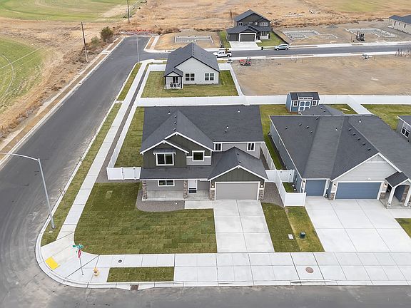 4752 W Junco St by Aho Construction