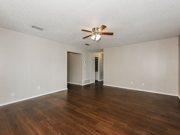 4th image of 517 Parkview Dr