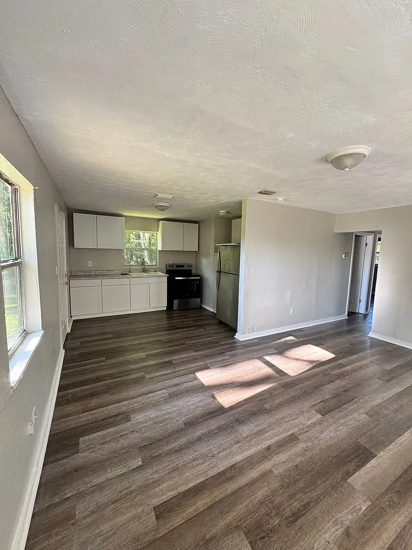 203 D St. Brooksville — Photo 4