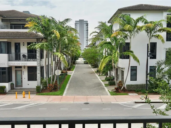 4745 NW 84th Ct #14, Doral, FL 33166