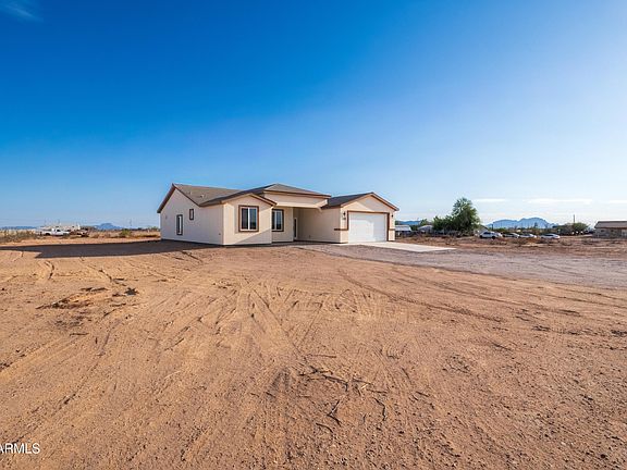 3rd image of 37019 W WHITTON Avenue