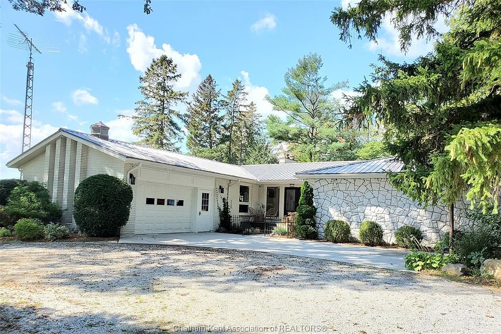9135 Doyle Line, Chatham Kent, ON N7M 5J3 MLS 23018294 Zillow