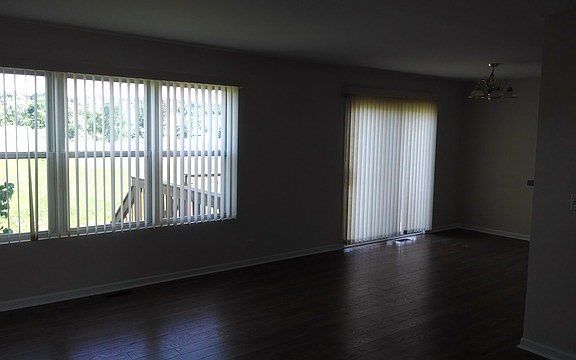 4th image of 660 Winchester Ct