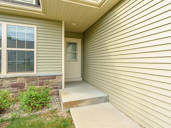 3rd image of 8924 Kaelin Ln