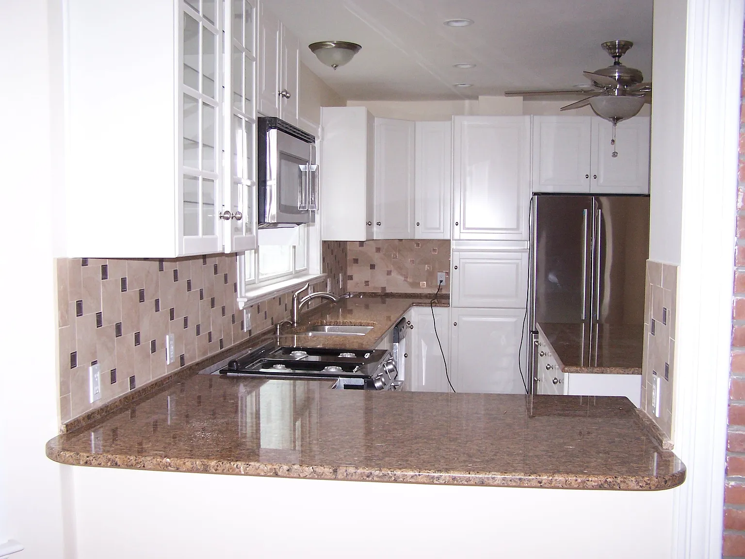 2 bed, 1400 sqft, $3,100 — Photo 2