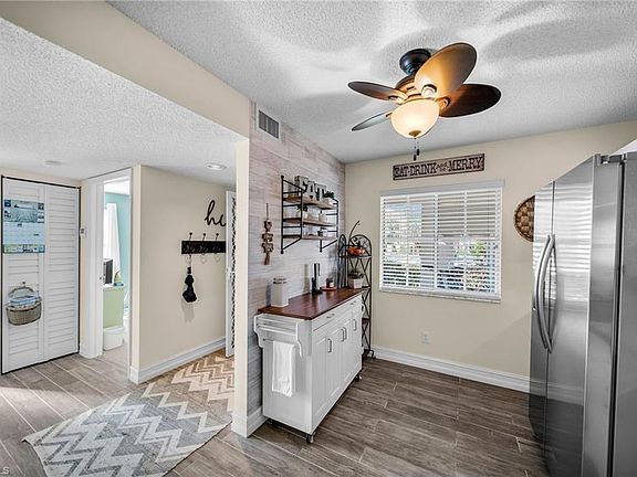 3rd image of 7706 Jewel LN #104