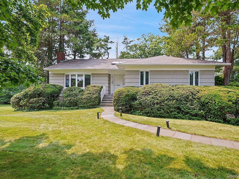 1st image of 6 Greenhouse Circle