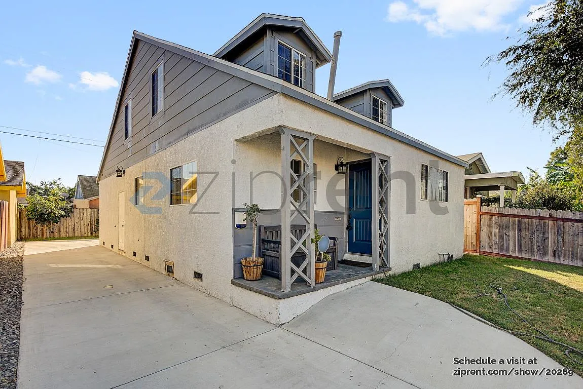 3 bed, 1405 sqft, $3,850 — Photo 1