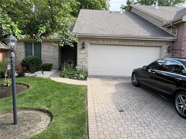 172 Copperfield Dr, Dayton, OH 45415